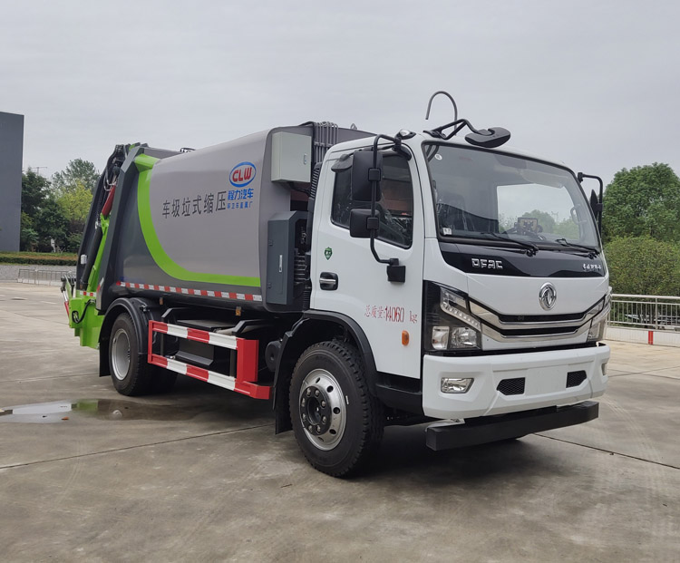 11方東風(fēng)D7壓縮式垃圾車